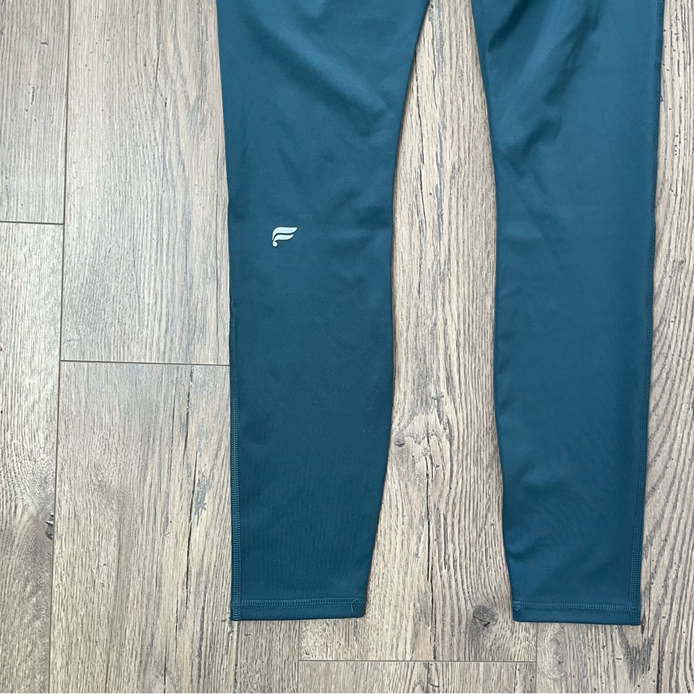 Fabletics Anywhere Motion365+ High-Waisted Legging in Blue Slate Sz M - Picture 4 of 4